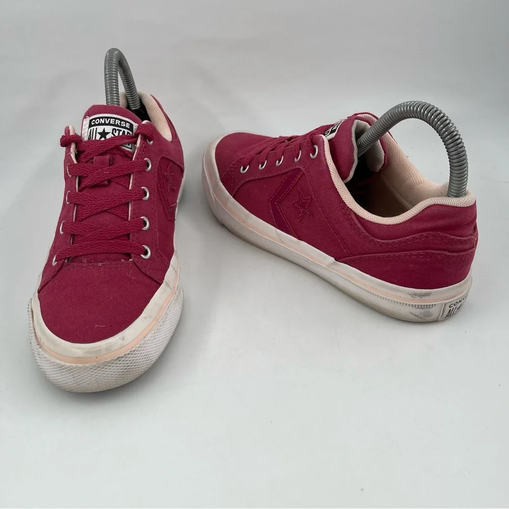 Converse Women’s El Distrito OX - SZ 7 - Red Athletic Canvas Shoe Sneaker